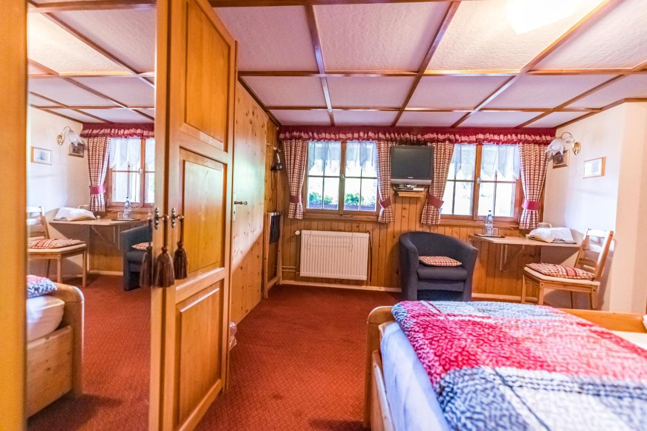 Hotel Haus Erika à Wieden Extérieur photo